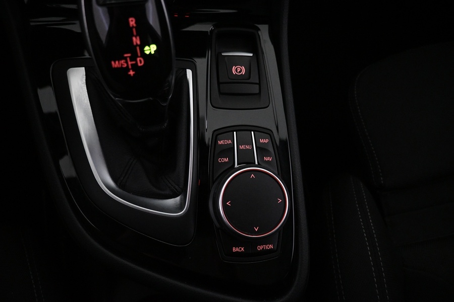 BMW 220 vaihtoauto
