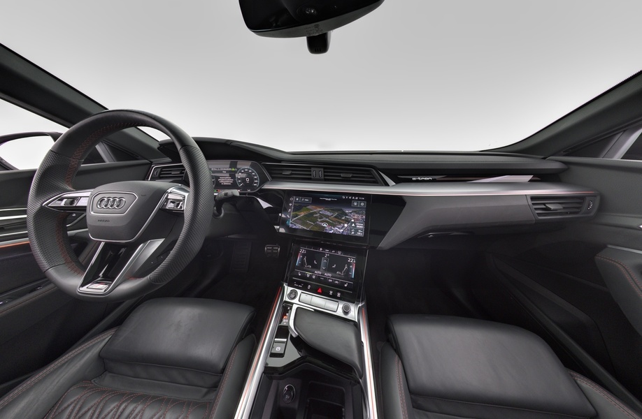 Audi Q8 e-tron vaihtoauto