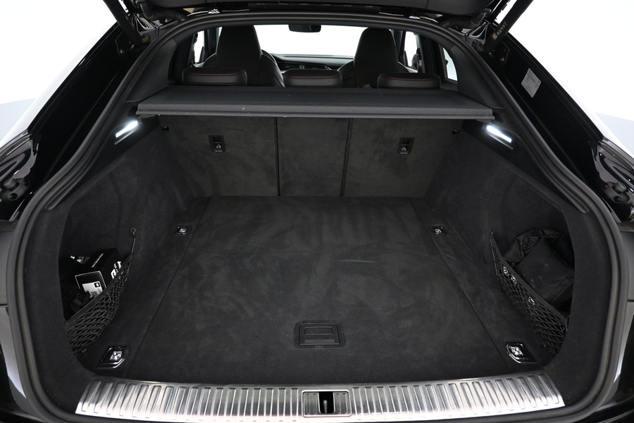 Audi Q8 e-tron vaihtoauto