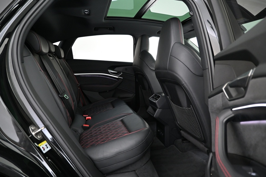 Audi Q8 e-tron vaihtoauto