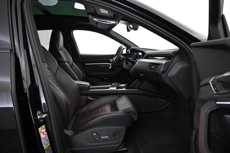 Audi Q8 e-tron vaihtoauto