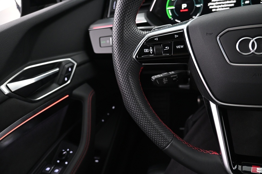 Audi Q8 e-tron vaihtoauto