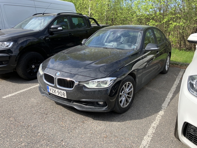 BMW 318 vaihtoauto