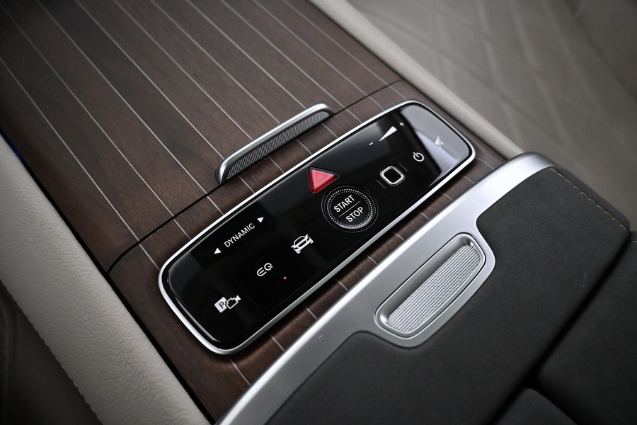 Mercedes-Benz EQS vaihtoauto