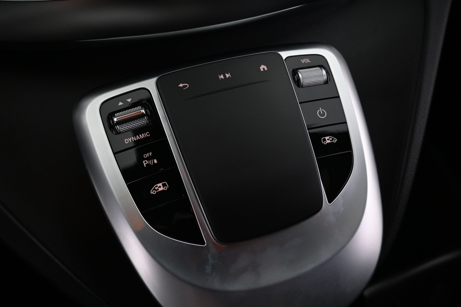 Mercedes-Benz EQV vaihtoauto