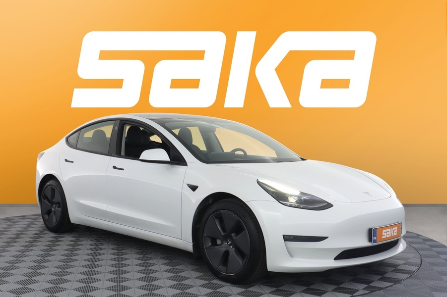 Tesla Model 3 vaihtoauto