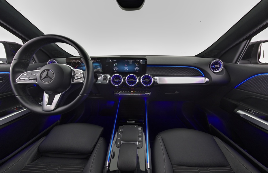 Mercedes-Benz EQB vaihtoauto