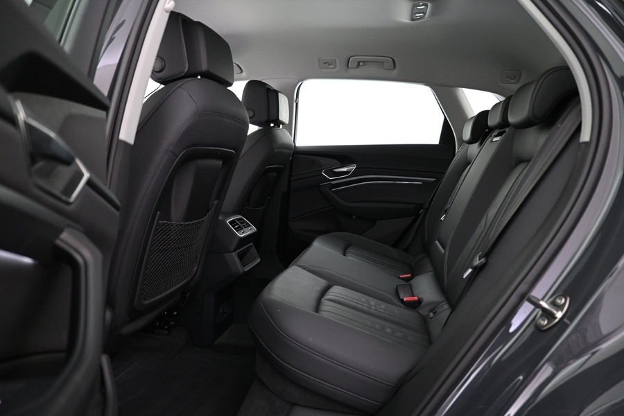 Audi Q8 e-tron vaihtoauto