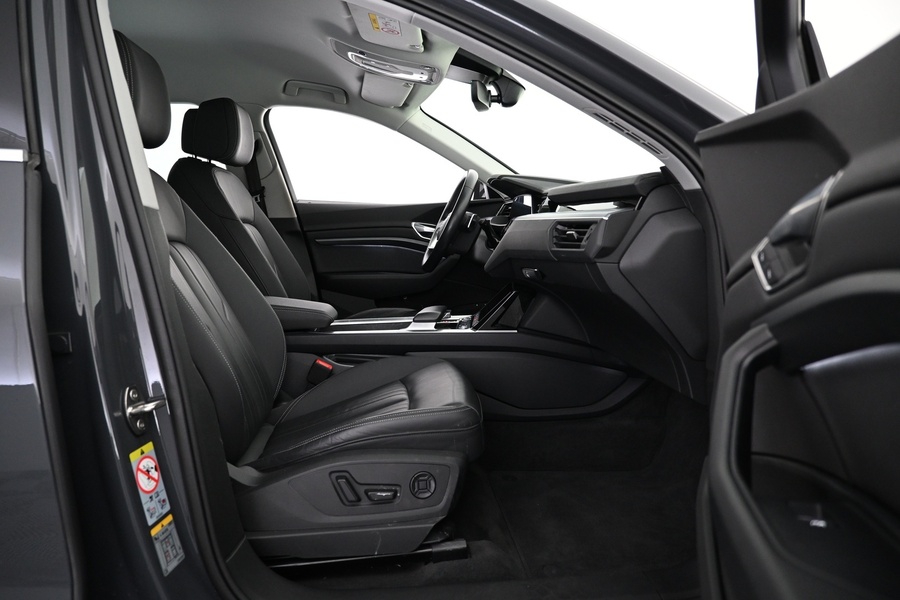 Audi Q8 e-tron vaihtoauto