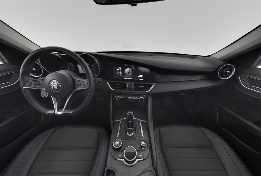 Alfa Romeo Giulia vaihtoauto