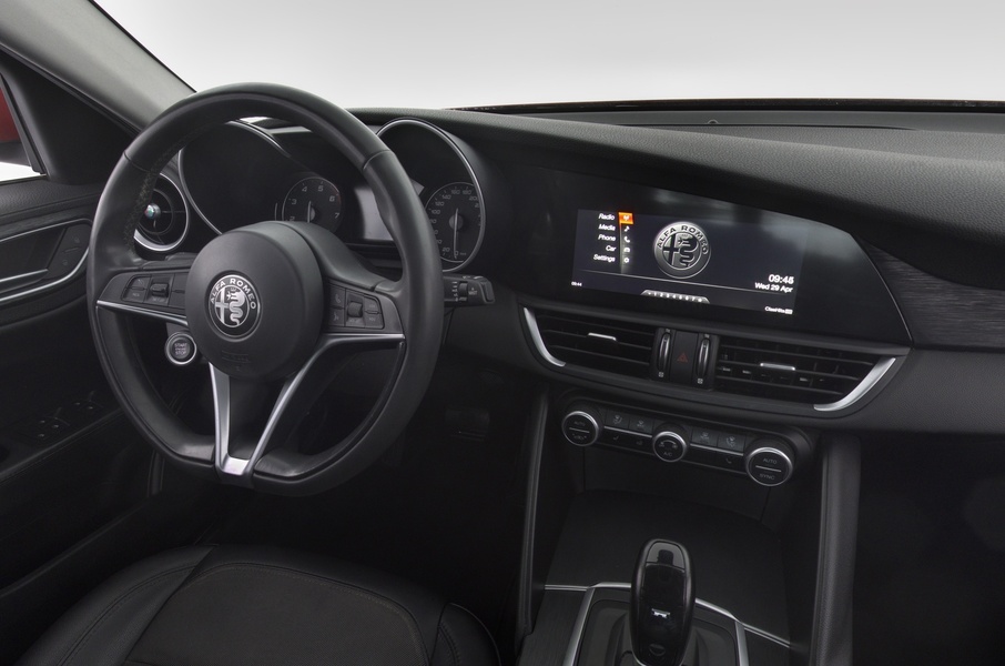 Alfa Romeo Giulia vaihtoauto