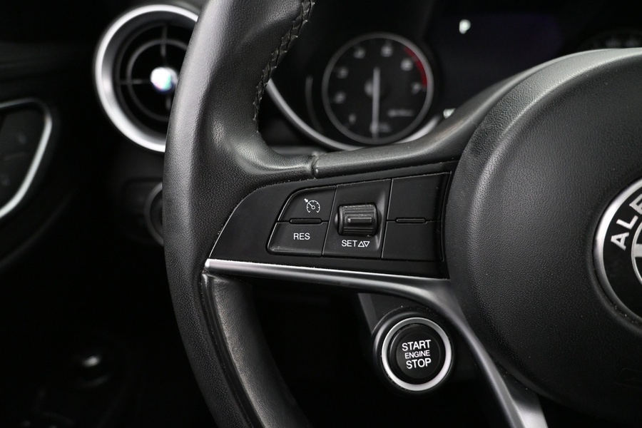 Alfa Romeo Giulia vaihtoauto