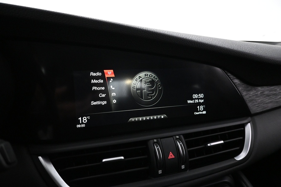 Alfa Romeo Giulia vaihtoauto