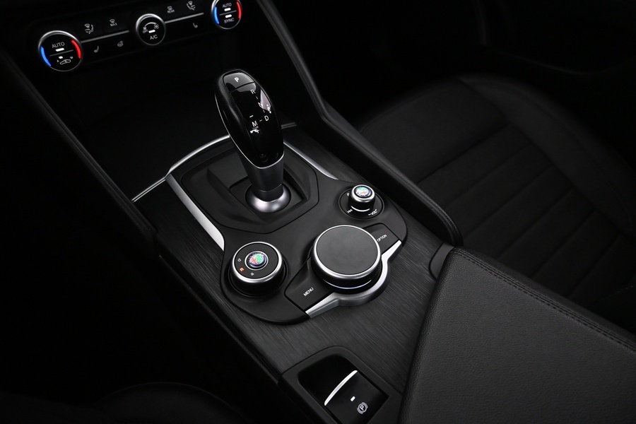 Alfa Romeo Giulia vaihtoauto