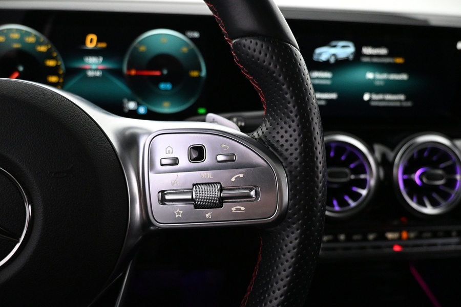 Mercedes-Benz EQB vaihtoauto