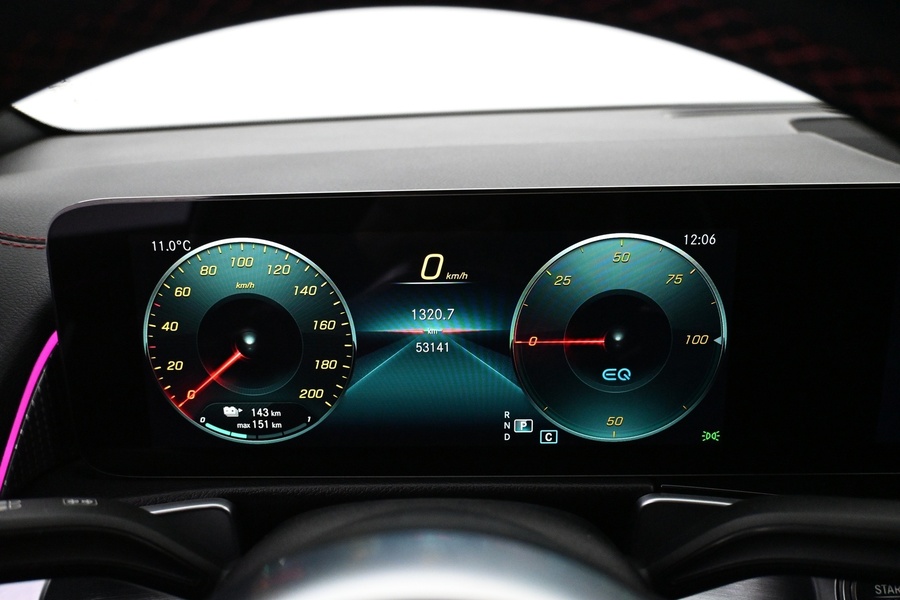 Mercedes-Benz EQB vaihtoauto