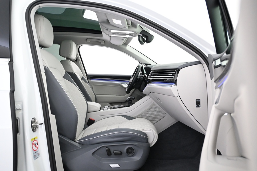 Volkswagen Touareg vaihtoauto