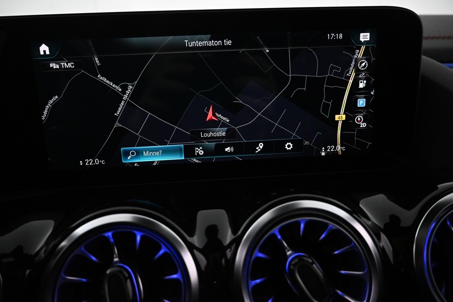 Mercedes-Benz EQA vaihtoauto