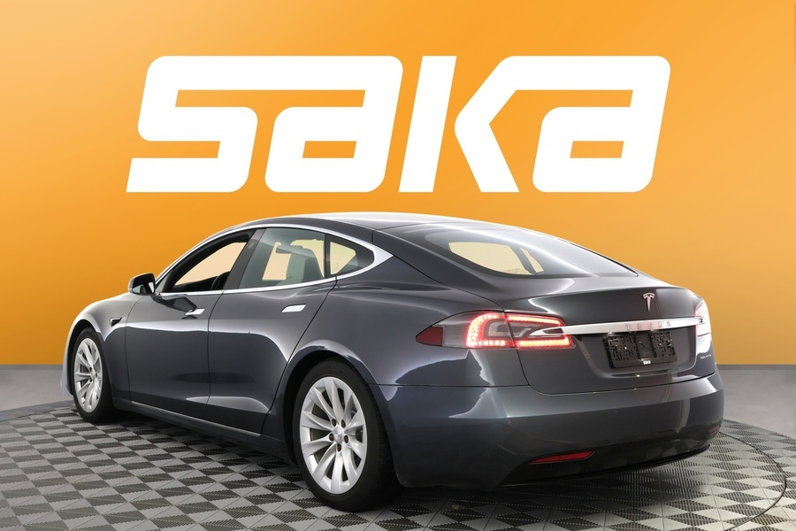 Tesla Model S vaihtoauto