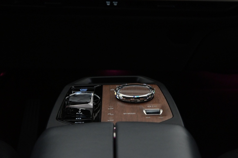 BMW iX vaihtoauto