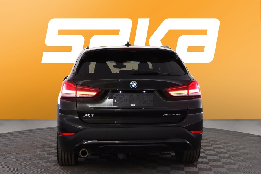 BMW X1 vaihtoauto