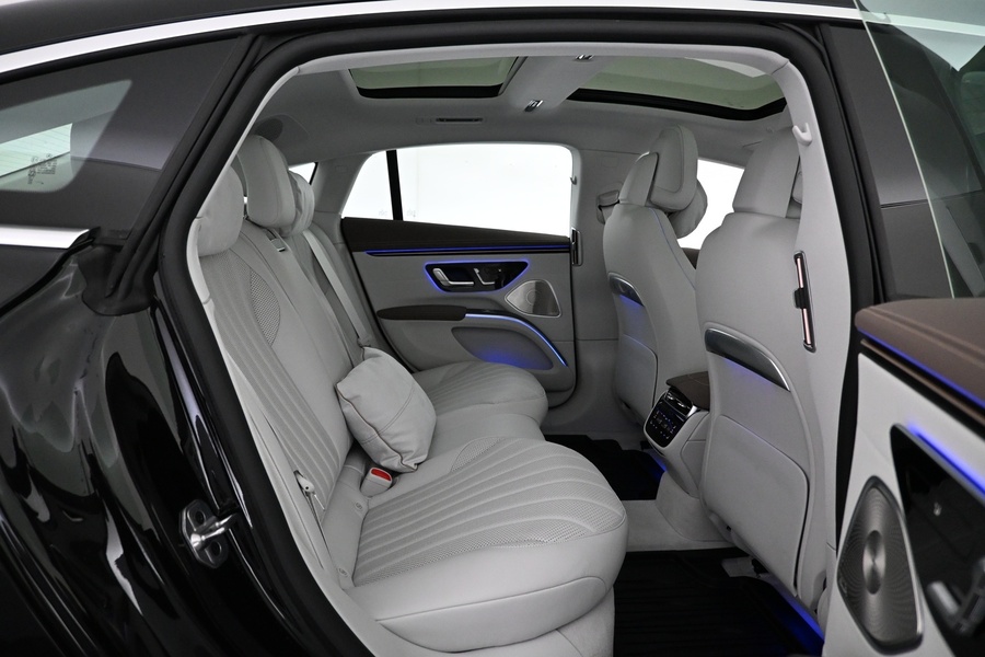 Mercedes-Benz EQS vaihtoauto