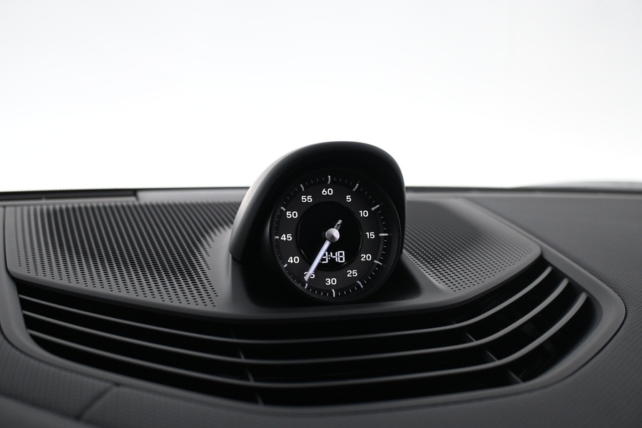 Porsche Taycan vaihtoauto