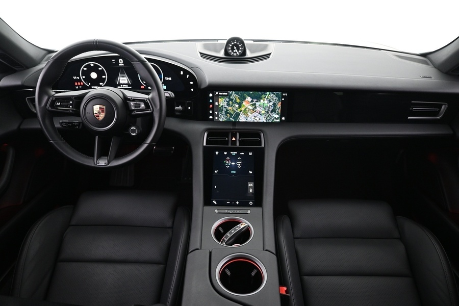 Porsche Taycan vaihtoauto