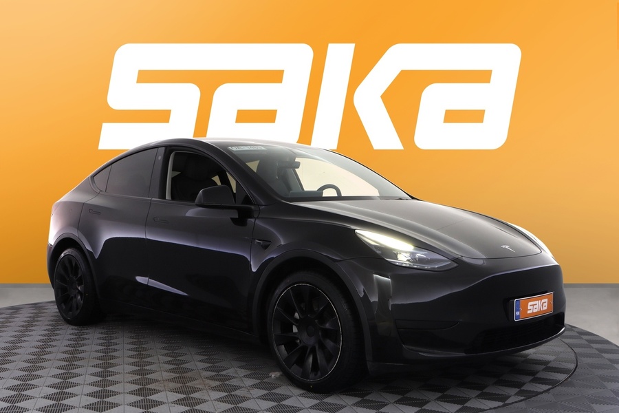 Tesla Model Y vaihtoauto
