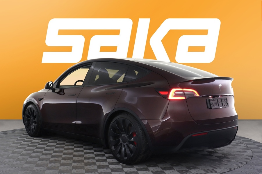 Tesla Model Y vaihtoauto