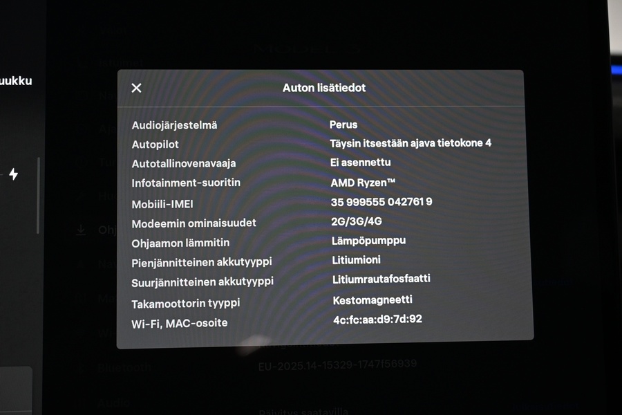 Tesla Model 3 vaihtoauto