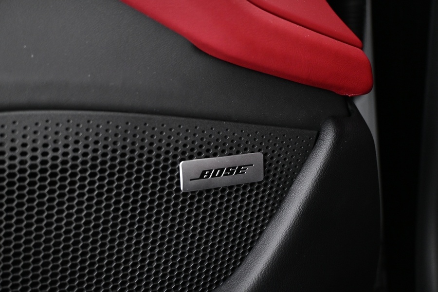 Porsche Taycan vaihtoauto