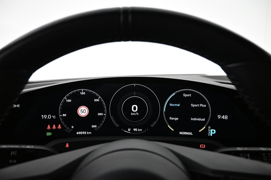 Porsche Taycan vaihtoauto