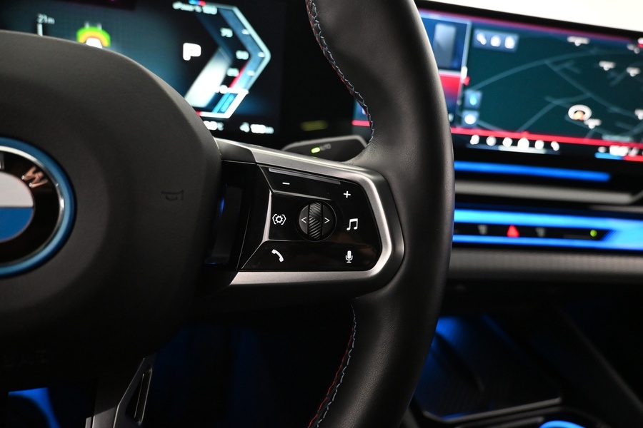 BMW i5 M60 vaihtoauto