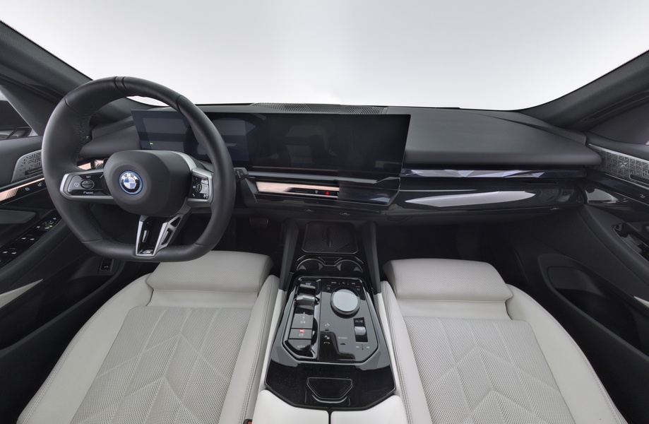 BMW i5 vaihtoauto