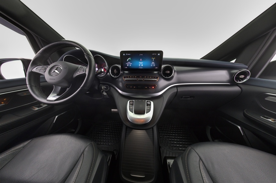 Mercedes-Benz EQV vaihtoauto