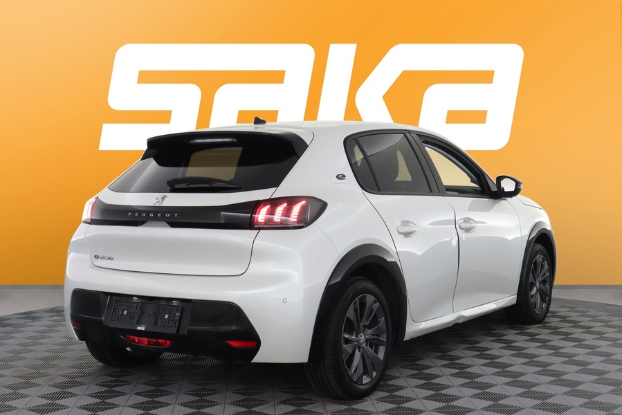 Peugeot e-208 vaihtoauto