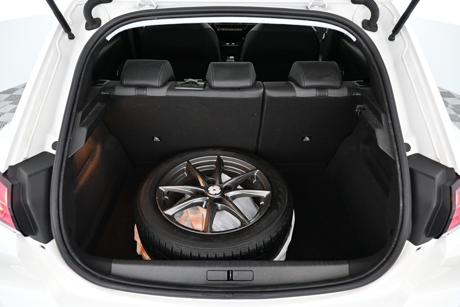 Peugeot e-208 vaihtoauto