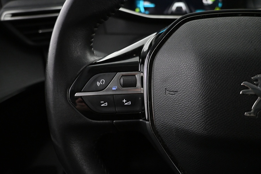 Peugeot e-208 vaihtoauto