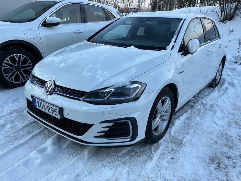Volkswagen Golf vaihtoauto