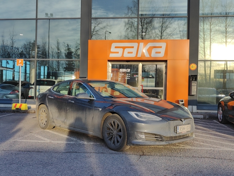 Tesla Model S vaihtoauto