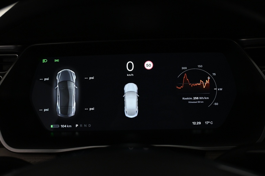 Tesla Model S vaihtoauto