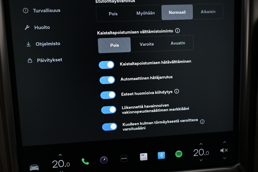 Tesla Model S vaihtoauto