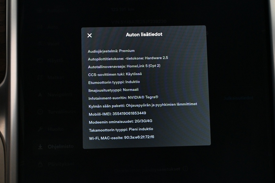 Tesla Model S vaihtoauto