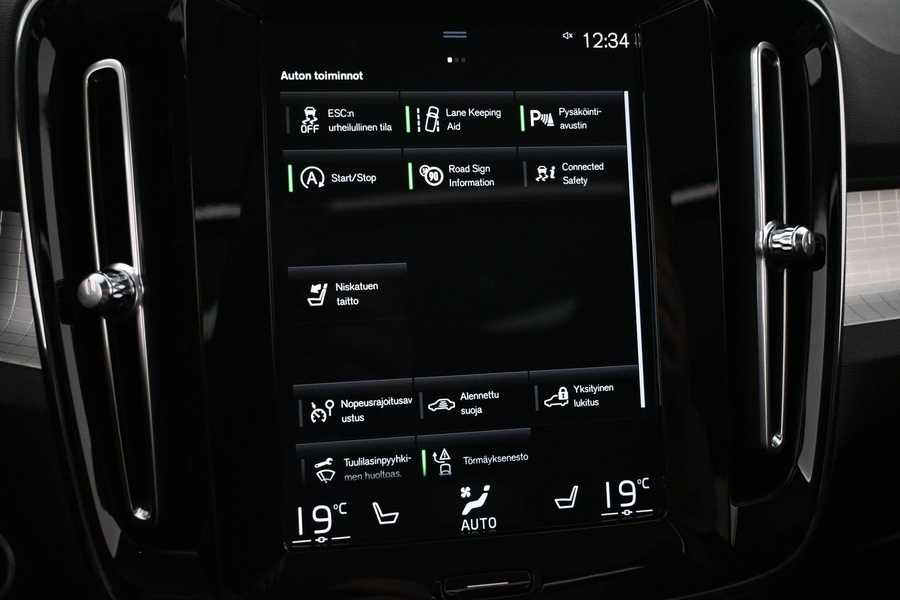 Volvo XC40 vaihtoauto