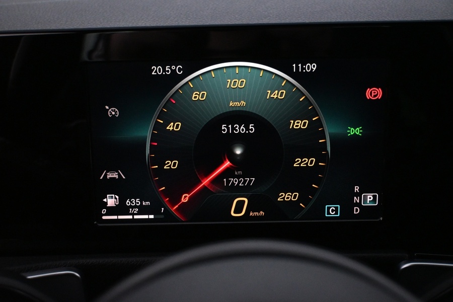 Mercedes-Benz GLB vaihtoauto