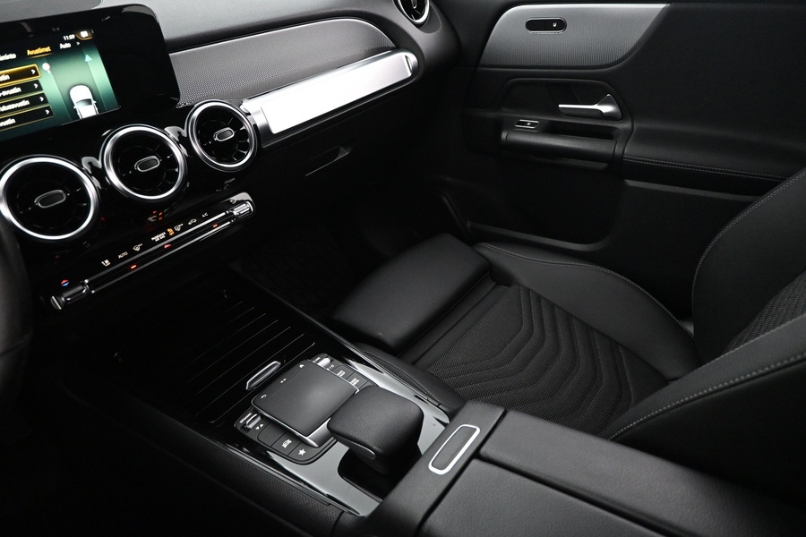 Mercedes-Benz GLB vaihtoauto