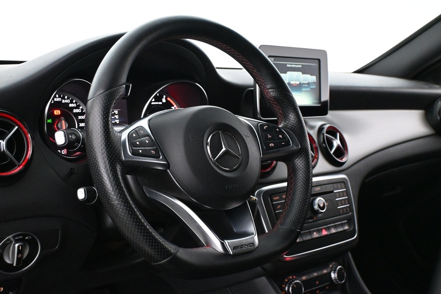 Mercedes-Benz CLA vaihtoauto