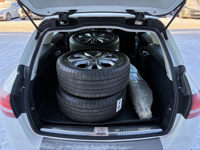 Mercedes-Benz C vaihtoauto