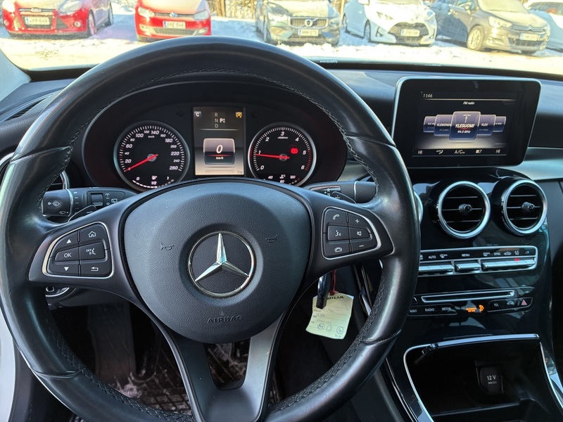 Mercedes-Benz C vaihtoauto